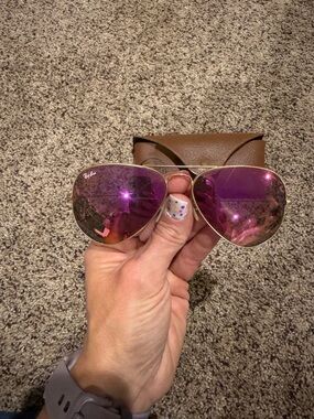 Ray-Ban Women's Aviator Sunglasses - Pink Lenses, Gold Frame